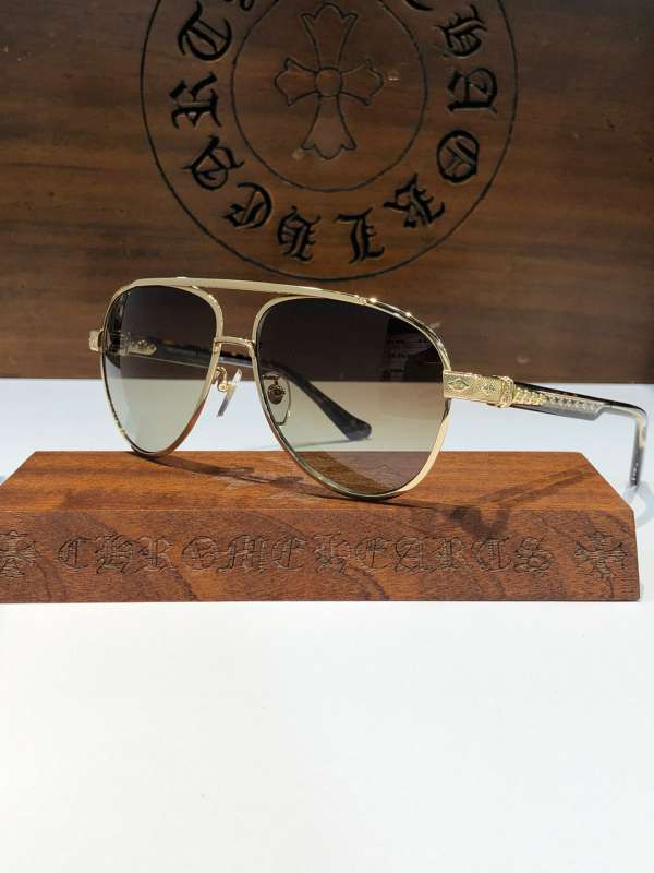 Picture of Chrome Hearts Sunglasses _SKUfw52079771fw
